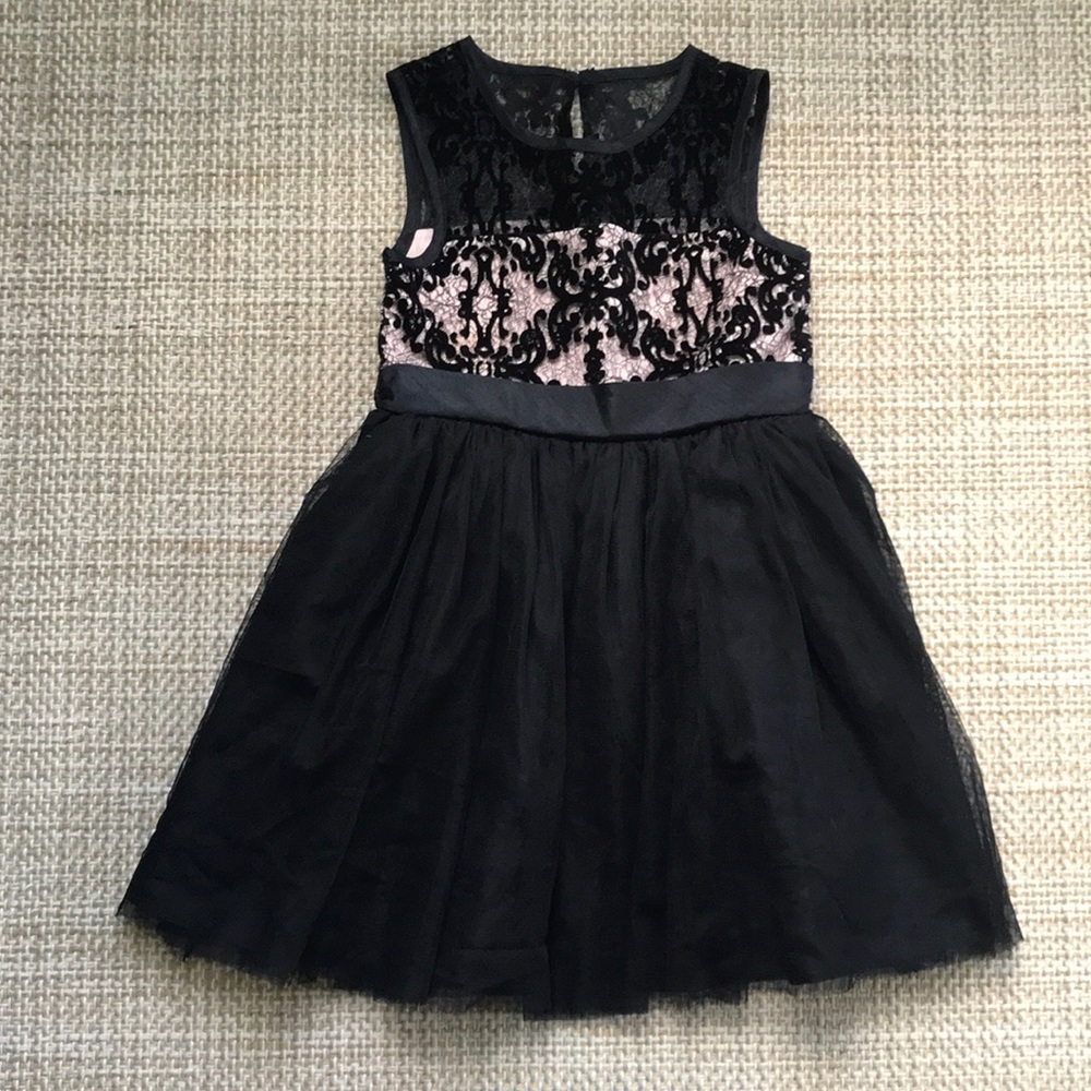 BCBG Party Dress (girls’ size 4)